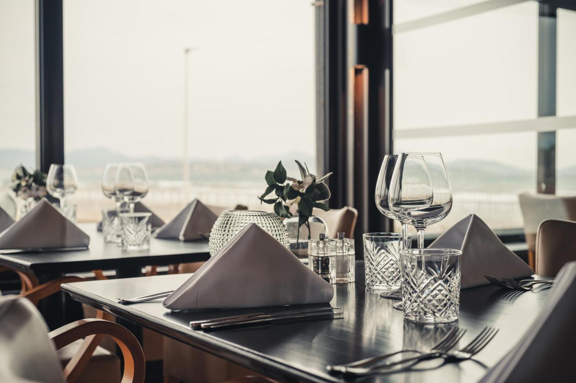 Van Der Valk Hotel Saint-Aygulf Saint Aygulf Ngoại thất bức ảnh